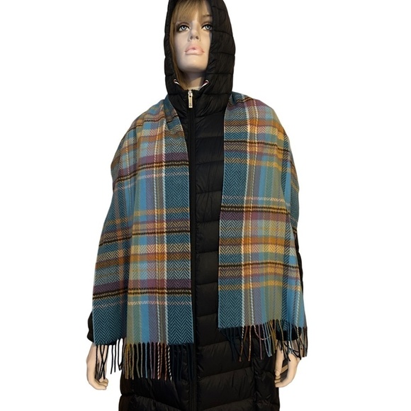 LORD & TAYLOR Fringed Scarf Wrap Shawl Tartan Plaid Large Made in Germany Unisex - Picture 5 of 11